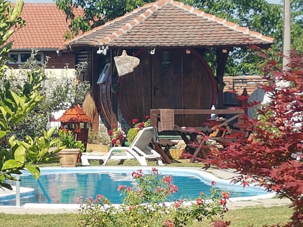 Guest House Rose Smederevska Palanka Eksteriør billede